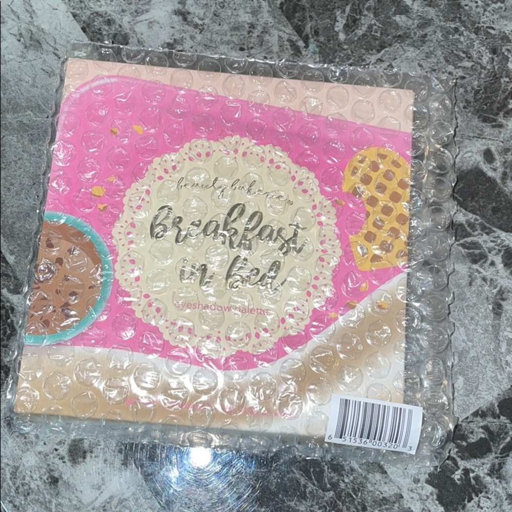Makeup palette